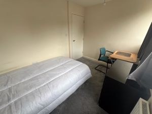 Photo 25- click for photo gallery